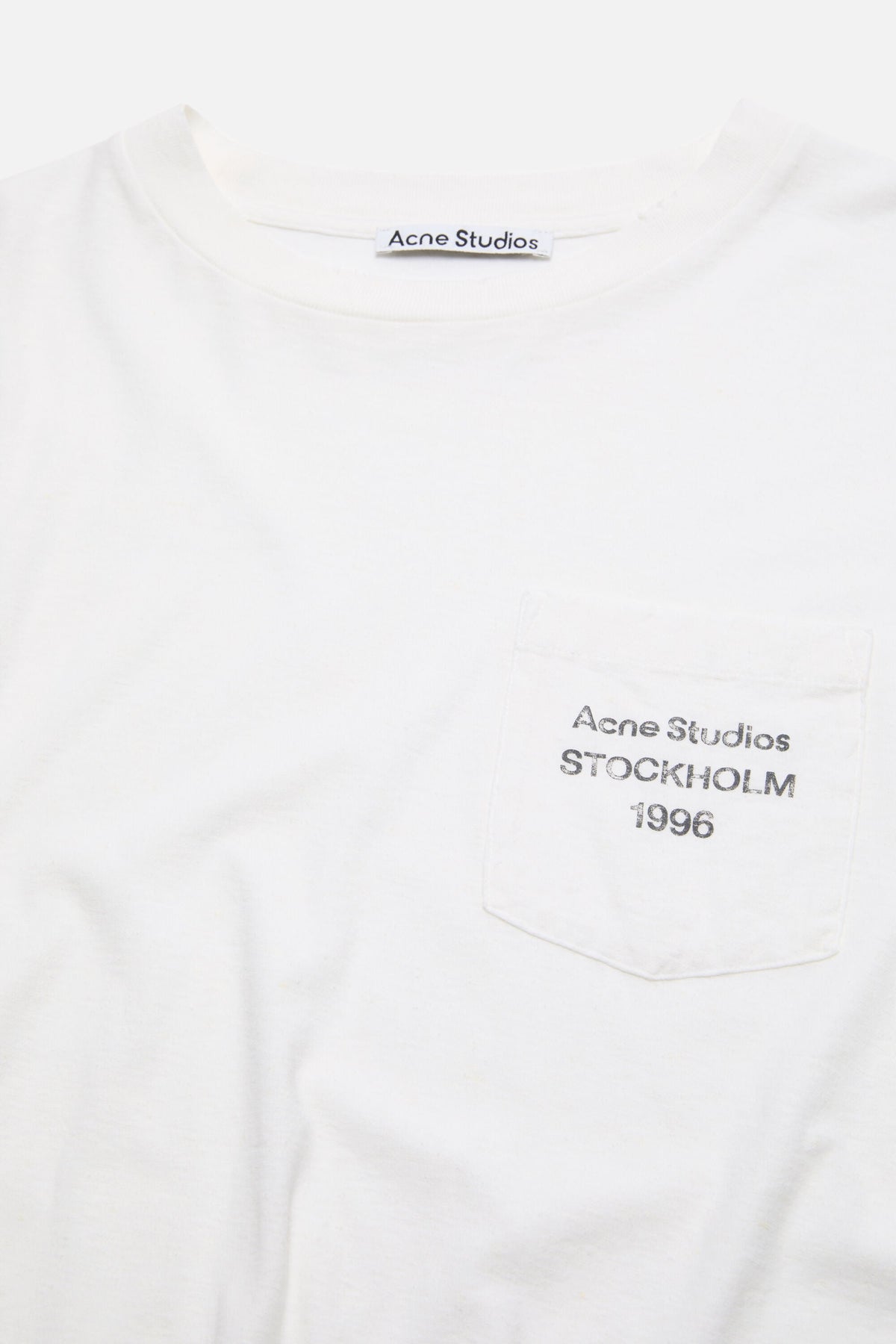 ACNE STUDIOS 1996 POCKET LONG-SLEEVE T-SHIRT — OPTIC WHITE — detail